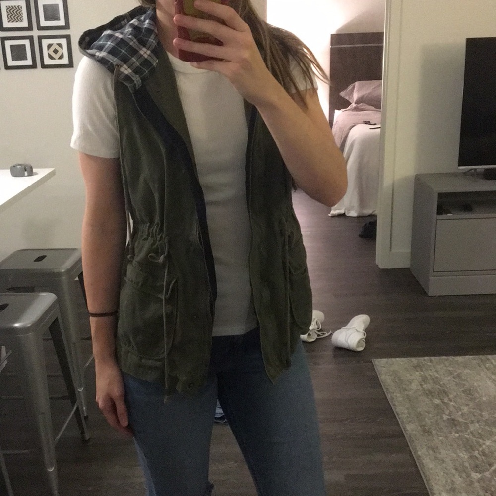 Olive Green utility vest with plaid hood!
